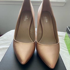 Rose Gold Pumps! Slightly used beauty!